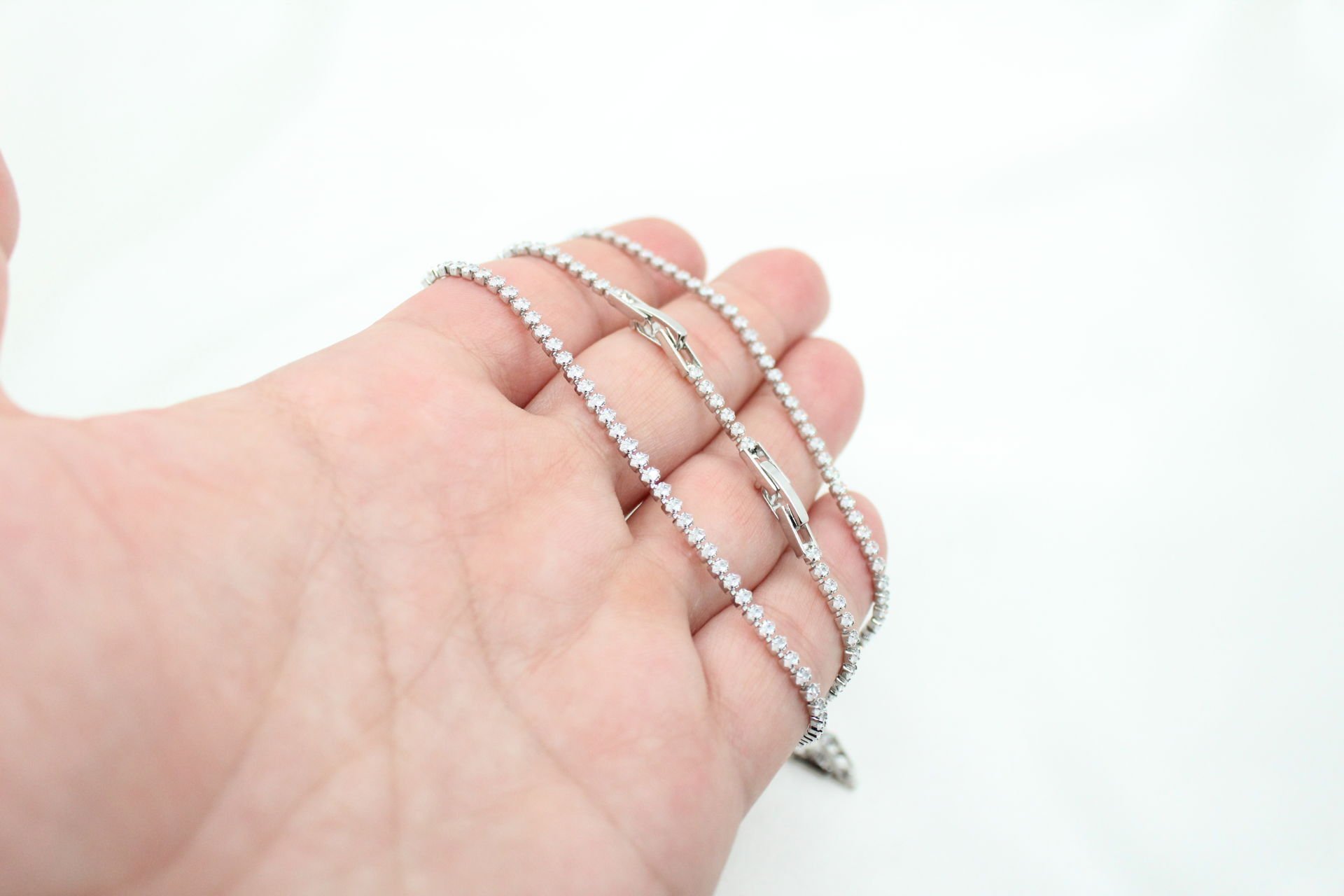 Rodyum Kaplama Minik Mekik Taşlı Su Yolu Bileklik