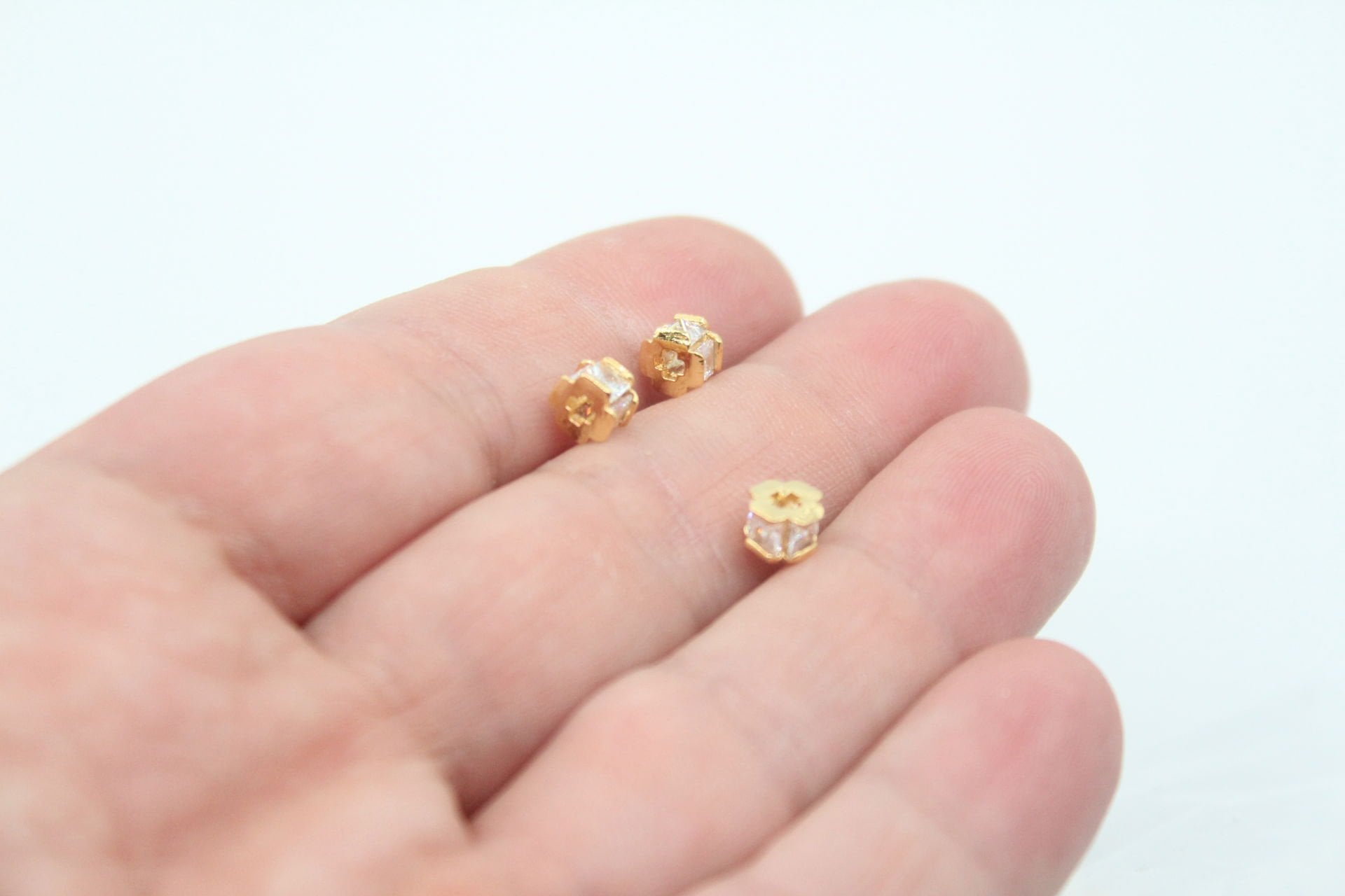 Altın Kaplama Kare Zirkonlu Boncuk Arası