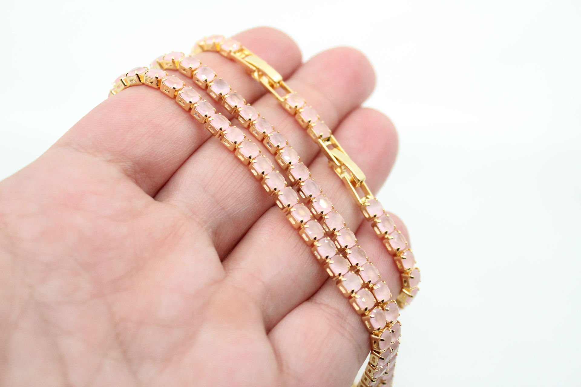 Altın Kaplama Buzlu Pembe Su Yolu Bileklik