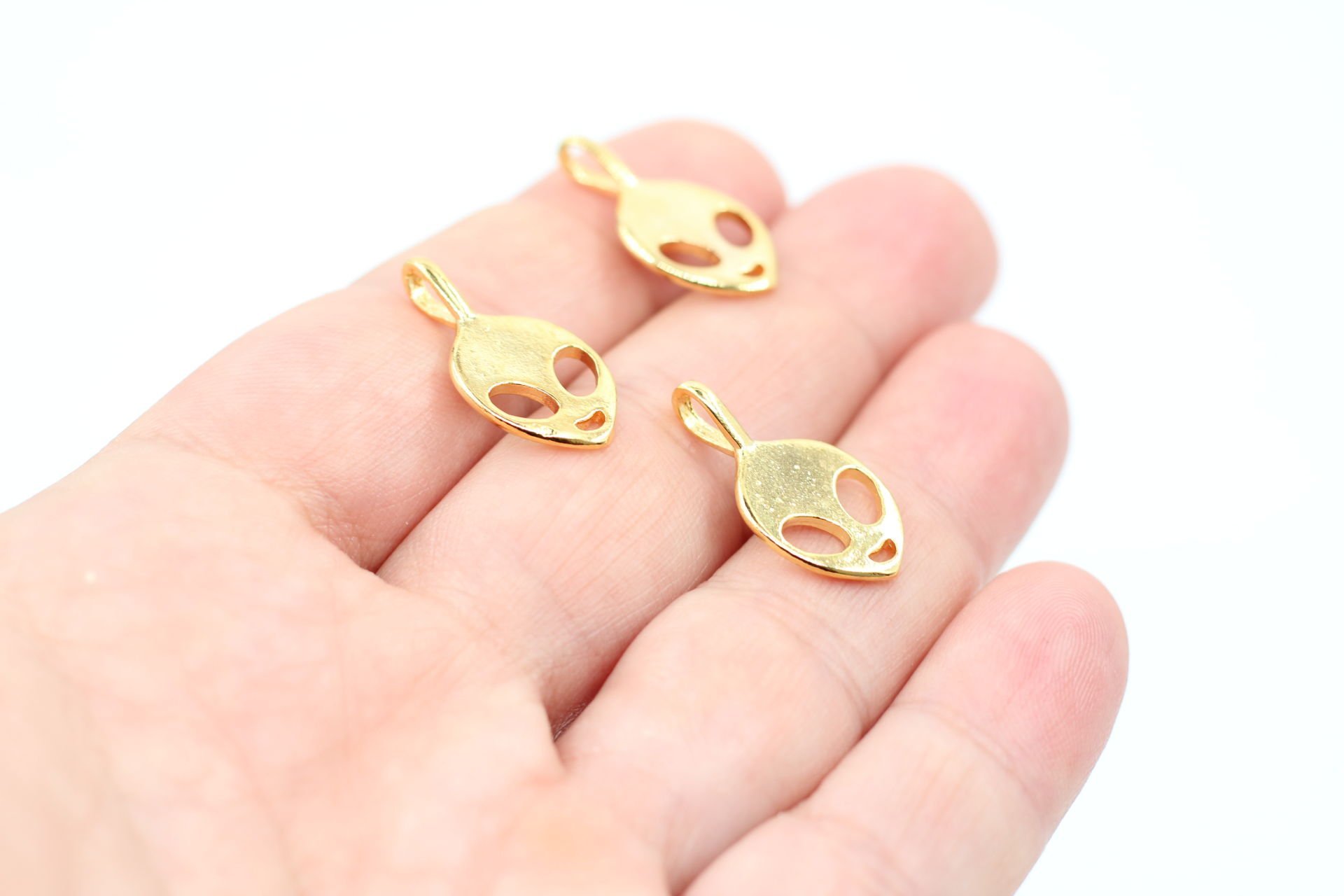 Altın Kaplama Uzaylı Kolye Ucu