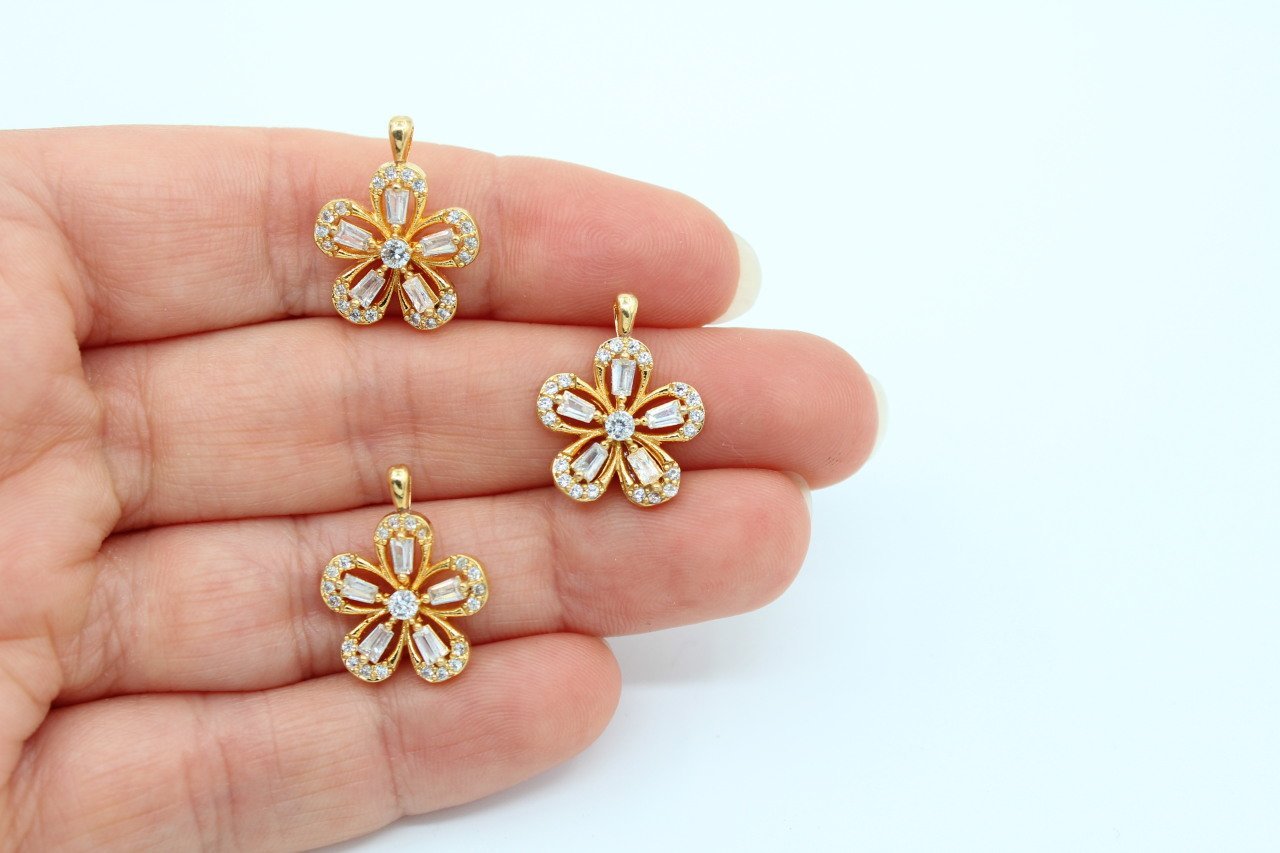 Altın Kap. Zirkonlu Papatya