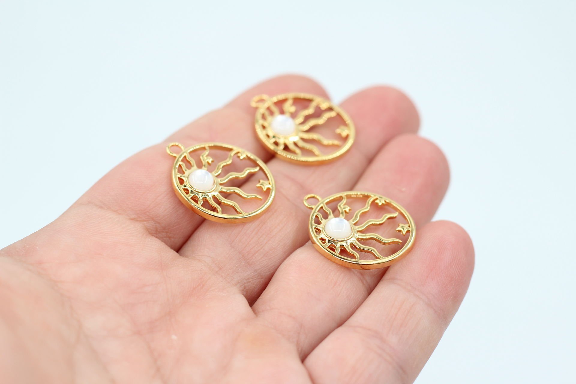 Altın Kaplama Sedef Taşlı Döküm Güneş