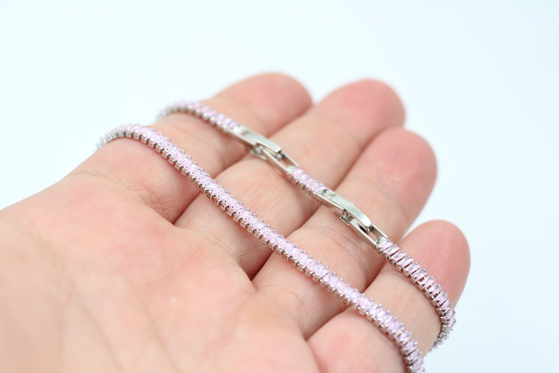 Rodyum Kaplama Pembe Minik Baget Taşlı Su Yolu Bileklik