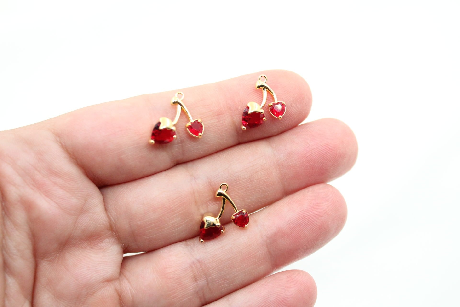 Altın Kaplama Kırmızı Kalp Zirkonlu Kiraz