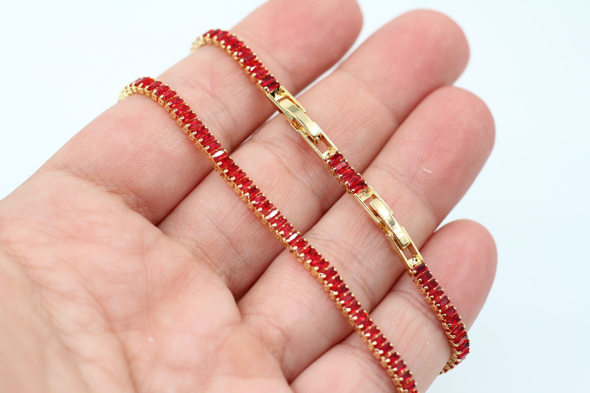 Altın Kaplama Kırmızı Minik Baget Taşlı Su Yolu Bileklik