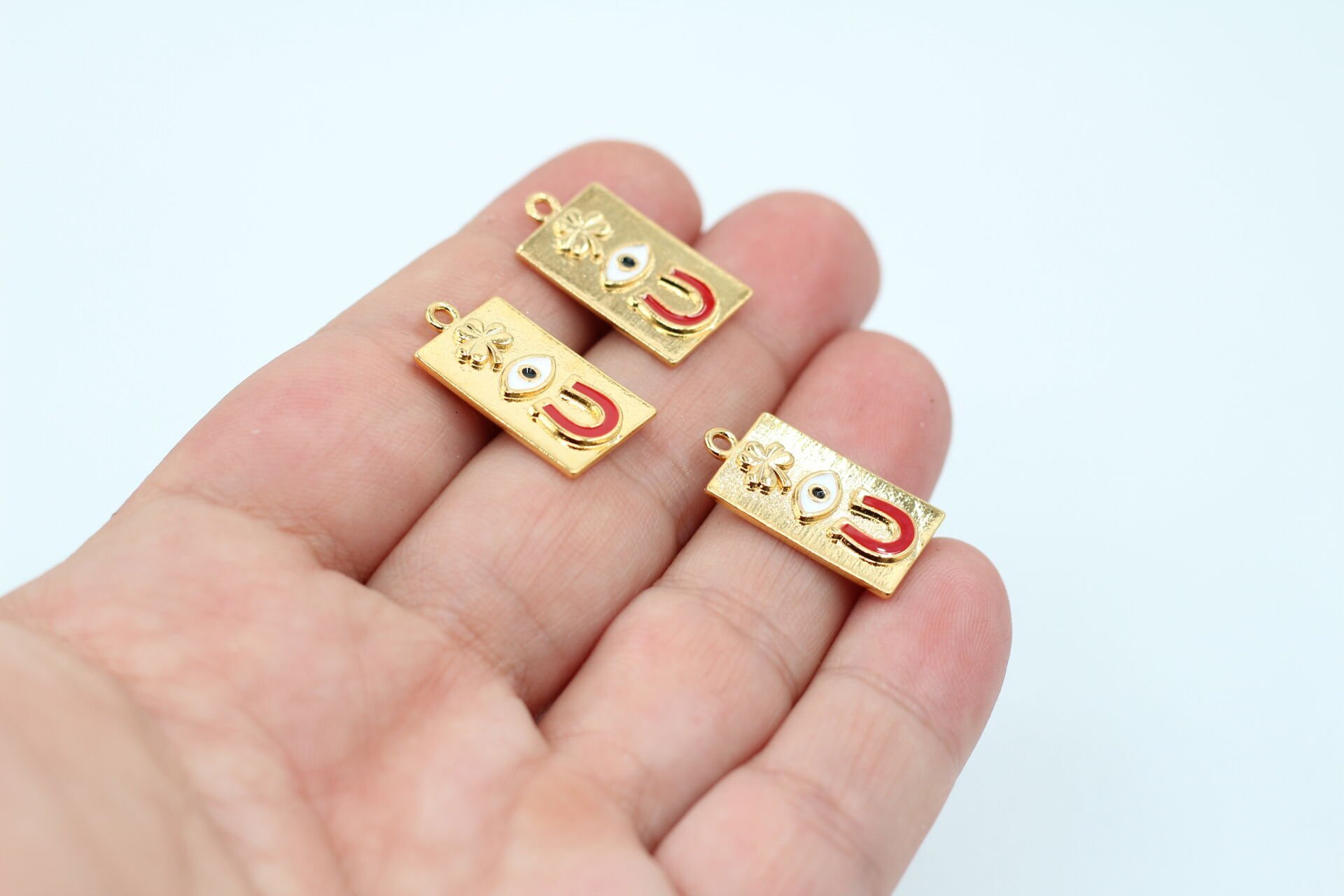 Altın Kaplama Dikdörtgen Şans Kolyesi