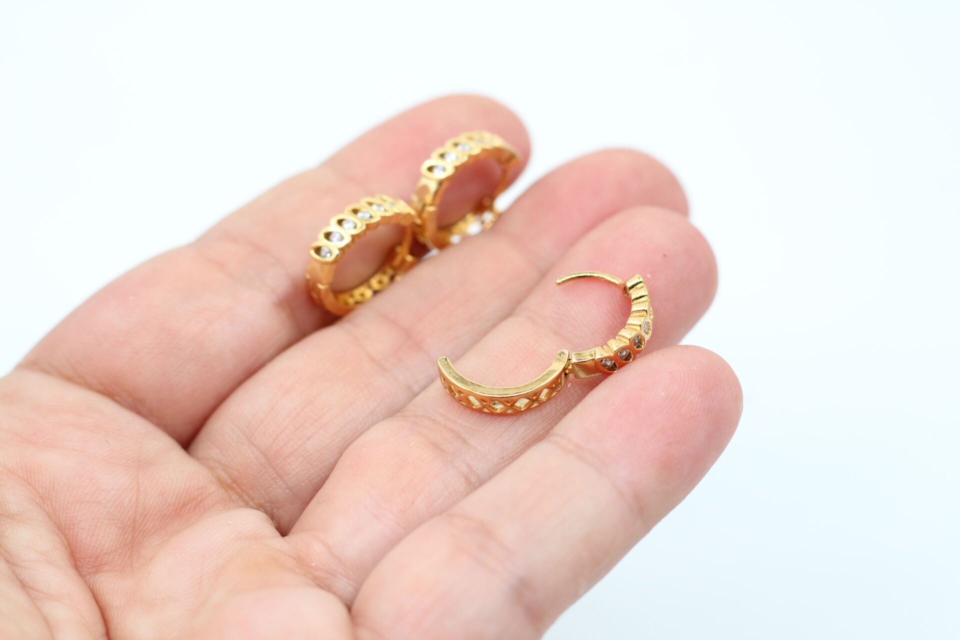 Altın Kaplama Zirkonlu Küpe