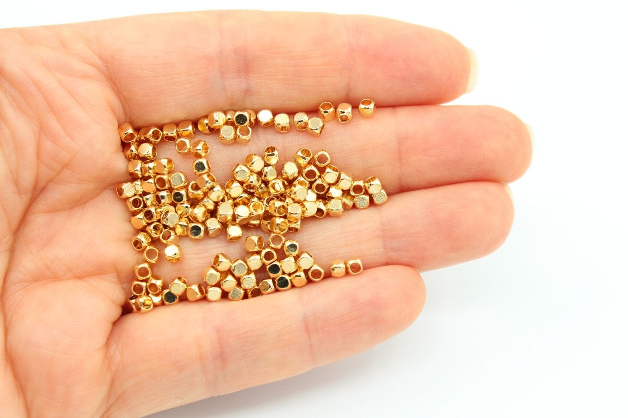 Altın Kap. 2.5mm Küp 5gr