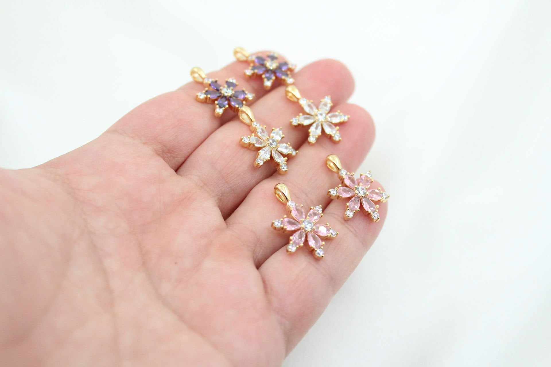 Altın Kaplama Yıldız Çiçeği Kolye Ucu