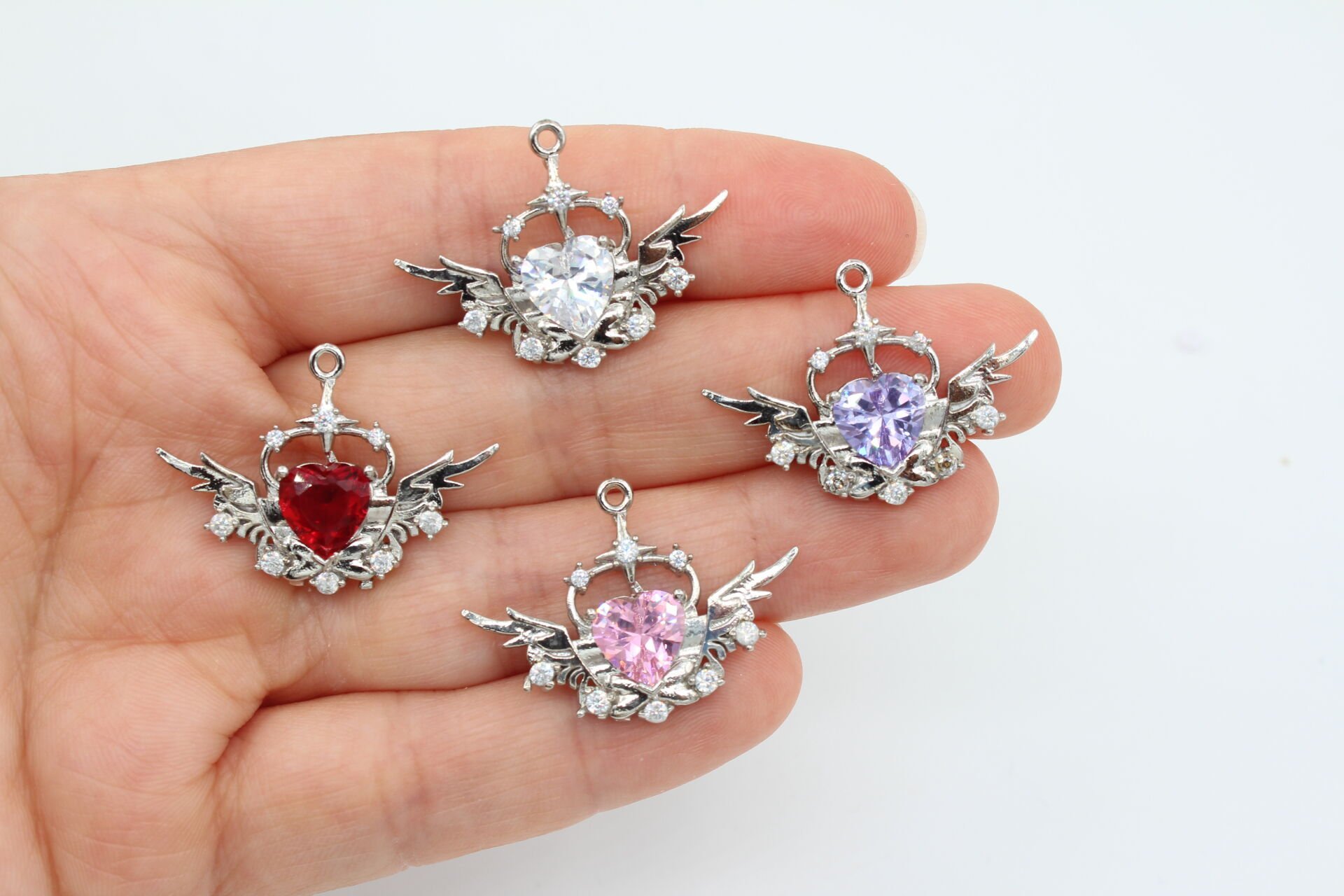 Rodyum Kaplama Zirkonlu Yeni Kanatlı Kalp