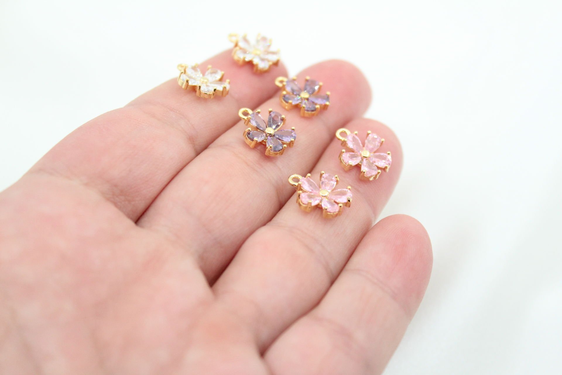 Altın Kaplama Damla Taşlı Zirkonlu Çiçek