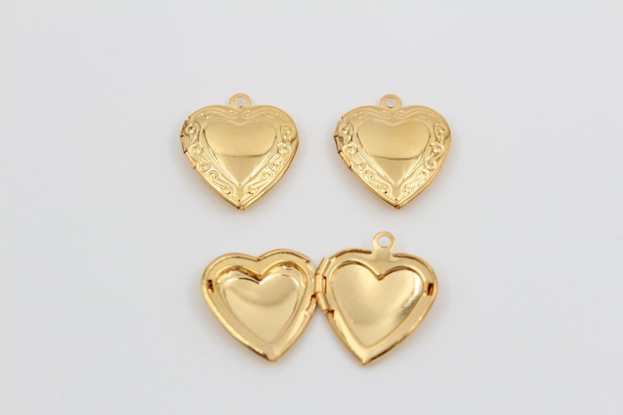 Altın Kap. Desenli Açılır Kapaklı Kalp