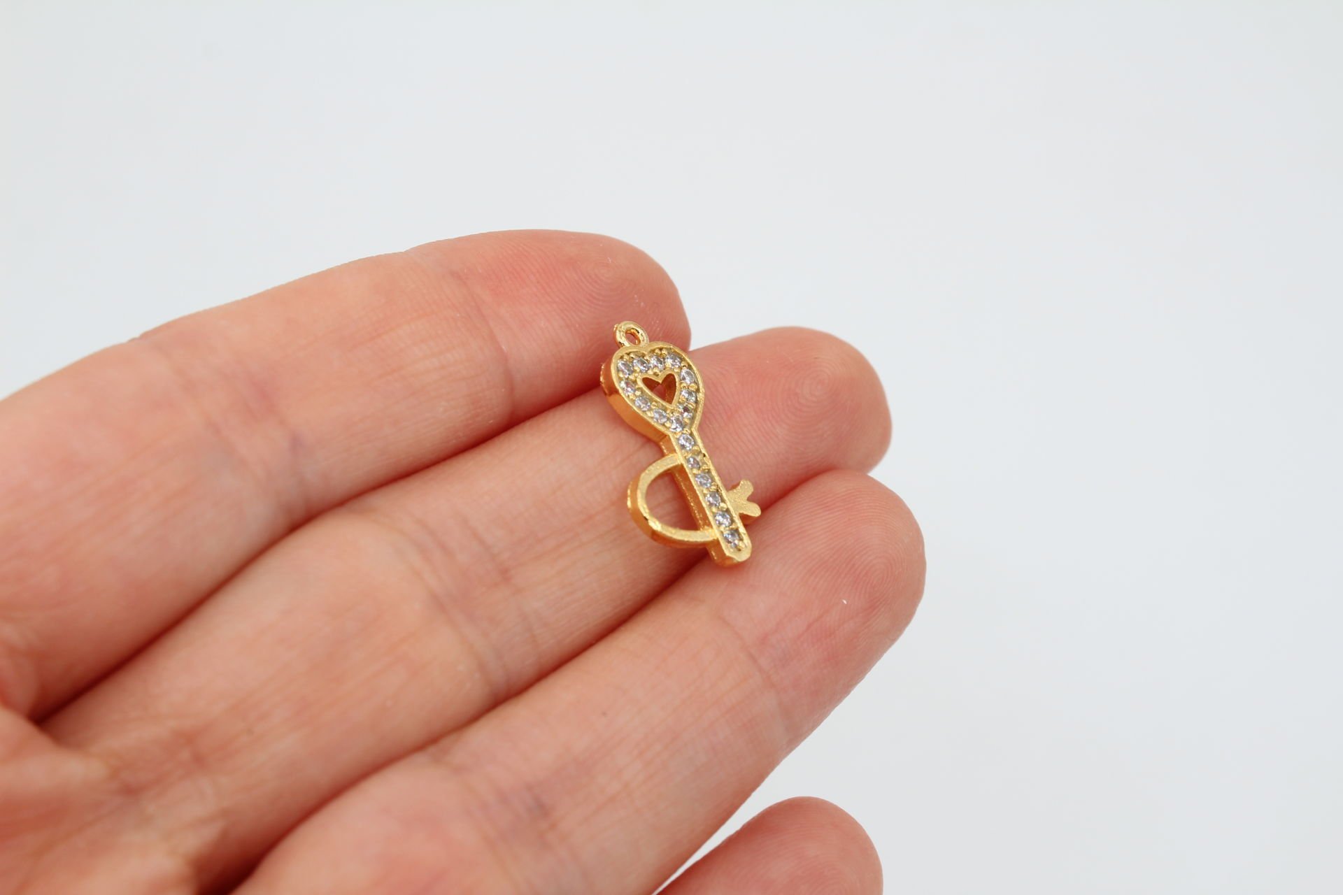 Altın Kaplama Zirkon Taşlı Anahtar