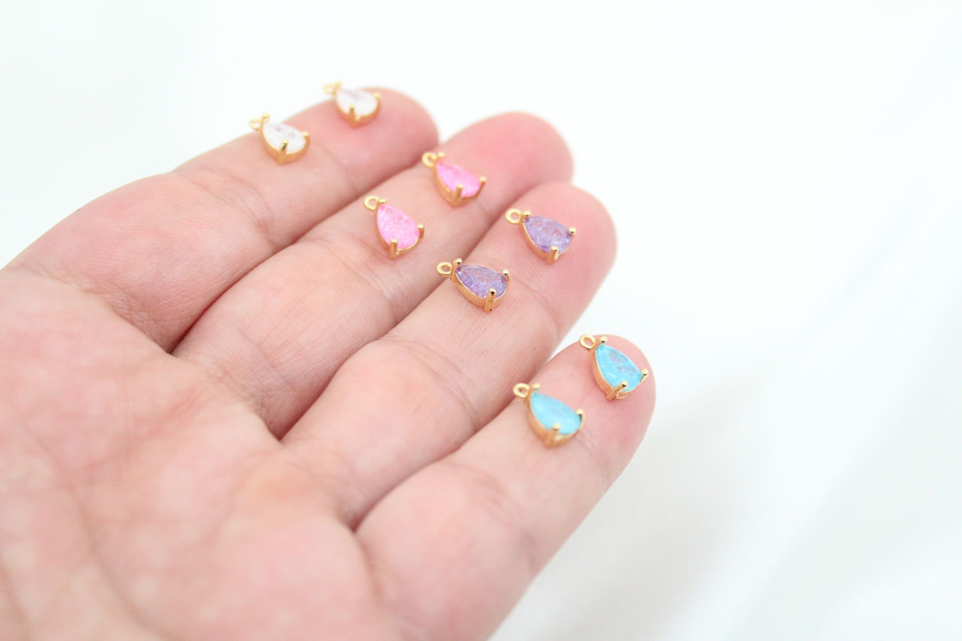 Altın Kaplama Simli Zirkonlu Damla Kolye Ucu