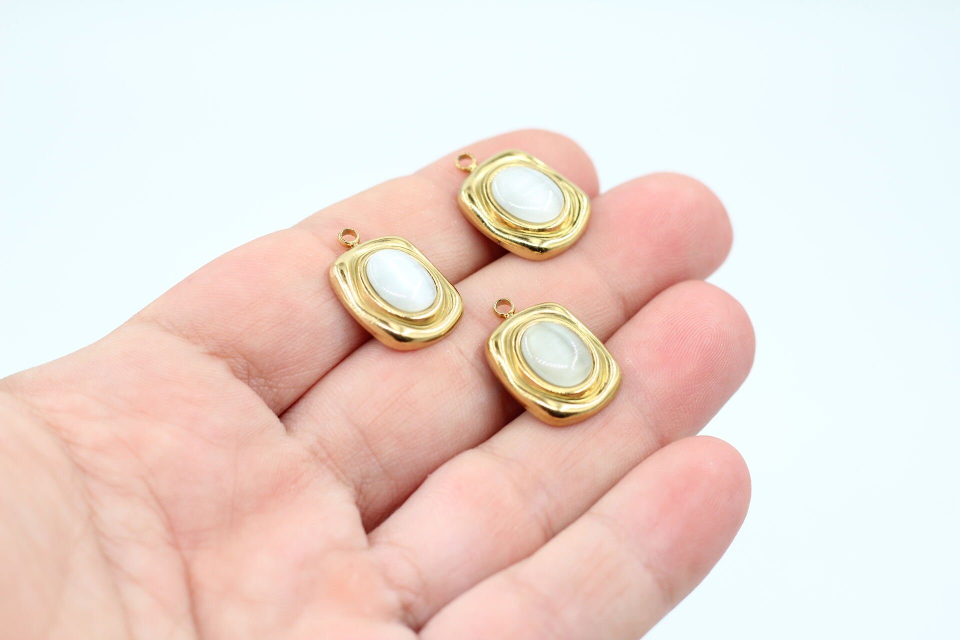 Çelik Oval Sedef Taşlı Kolye Ucu