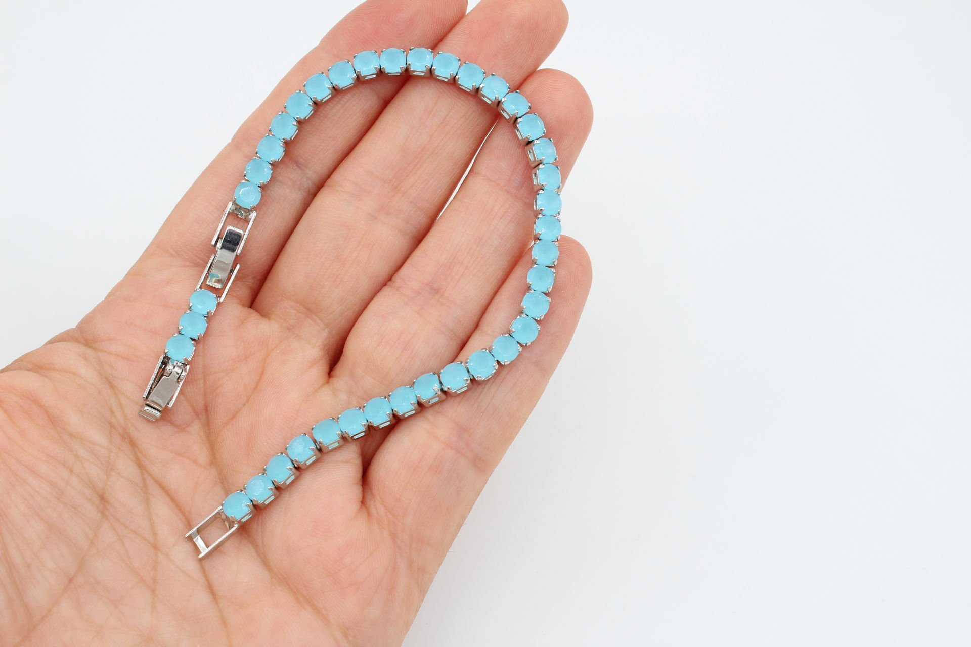 Rodyum Kaplama Yuvarlak Taşlı Buzlu Mavi Bileklik