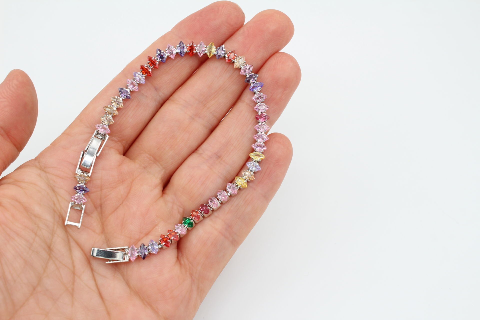 Rodyum Kaplama Küçük Mekik Taşlı Mix Bileklik