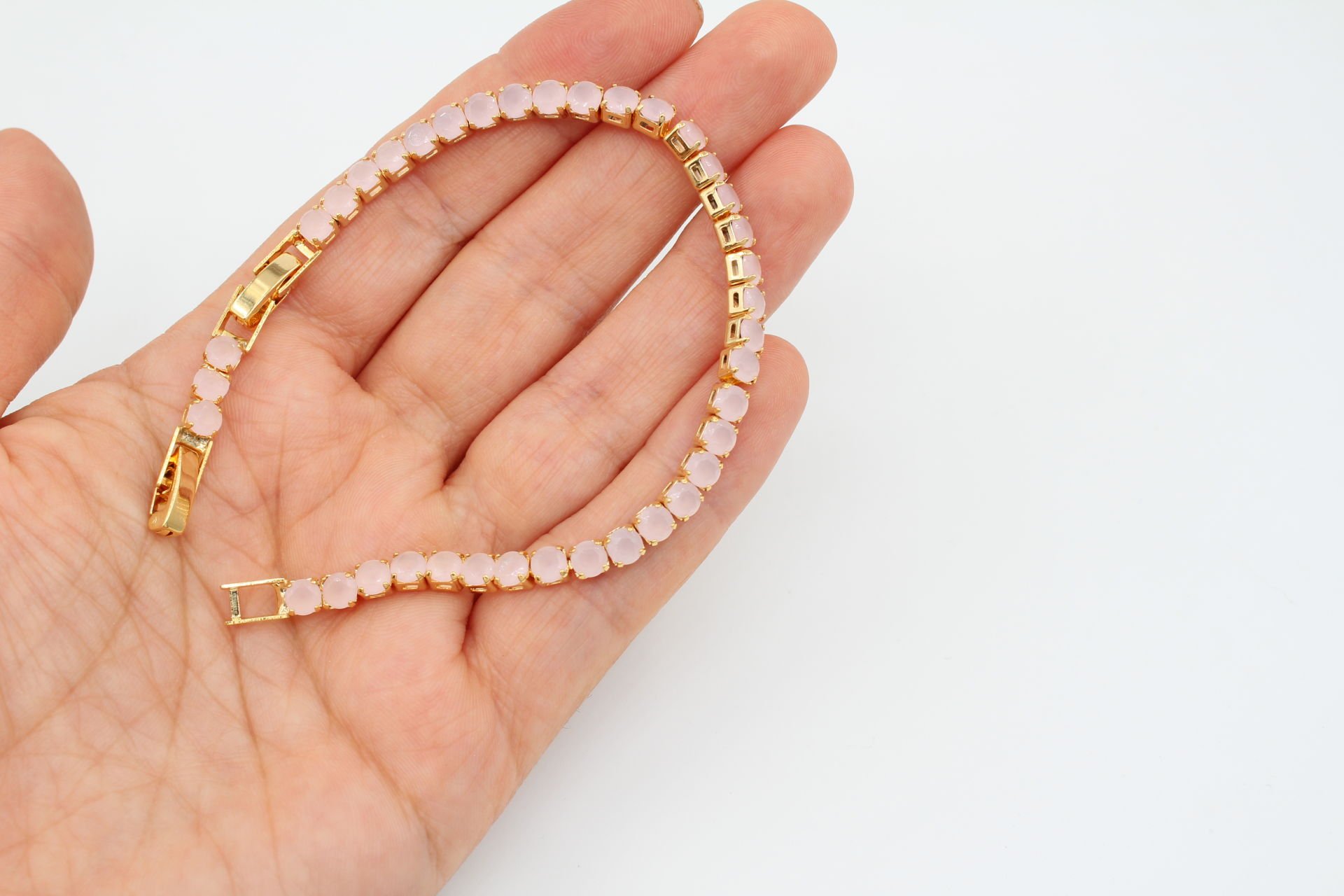 Altın Kaplama Yuvarlak Taşlı Buzlu Pembe Bileklik