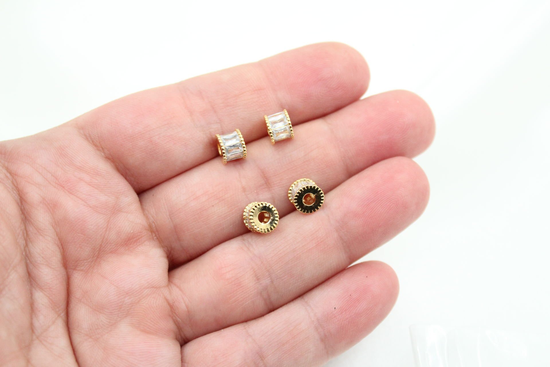 Altın Kaplama Yuvarlak Baget Taşlı Boncuk Arası