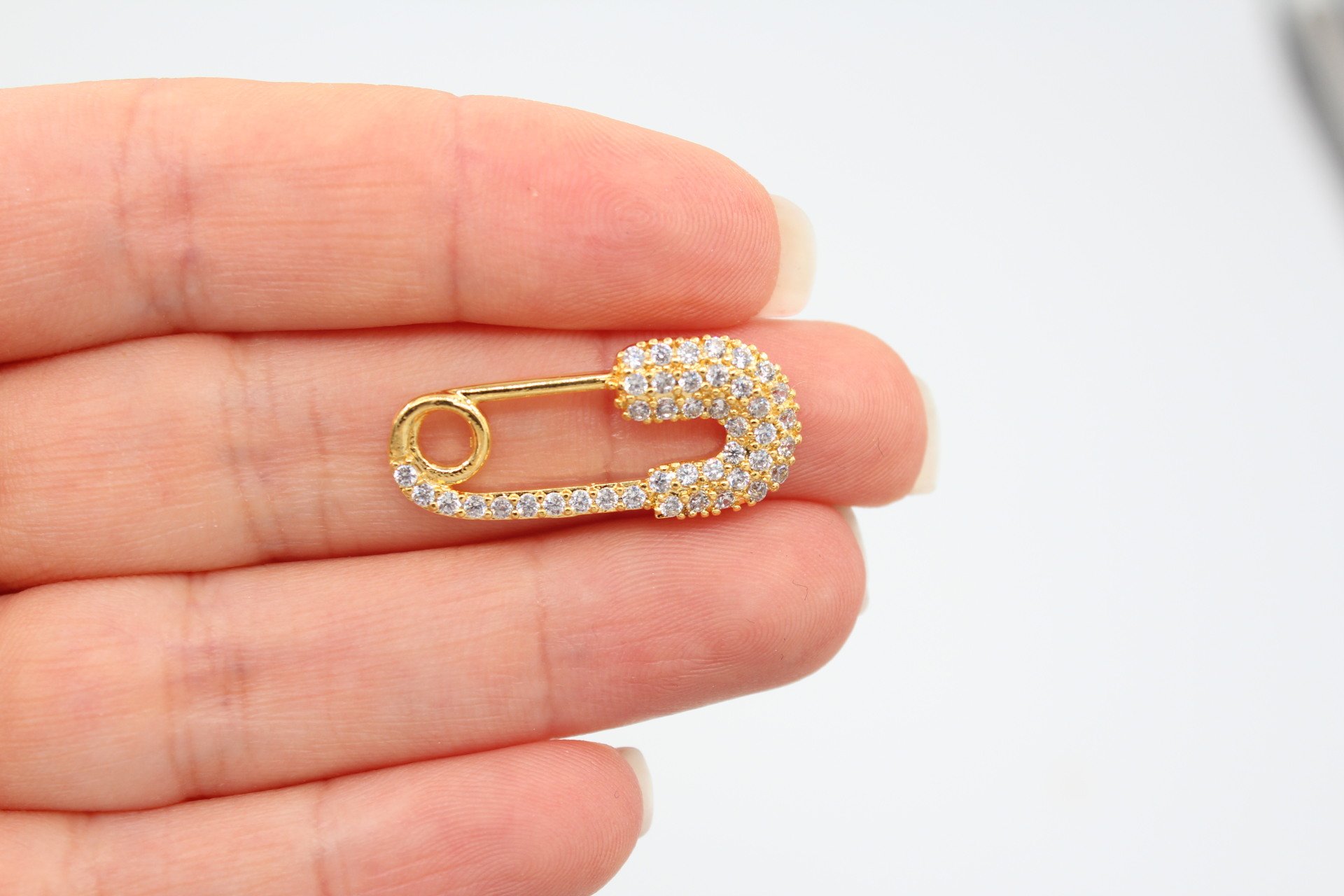 Altın Kap. Büyük Çengelli İğne Uç