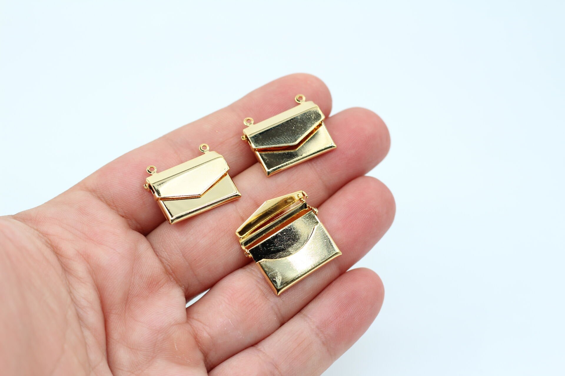 Altın Kaplama Açılır Mektup Kolye Ucu