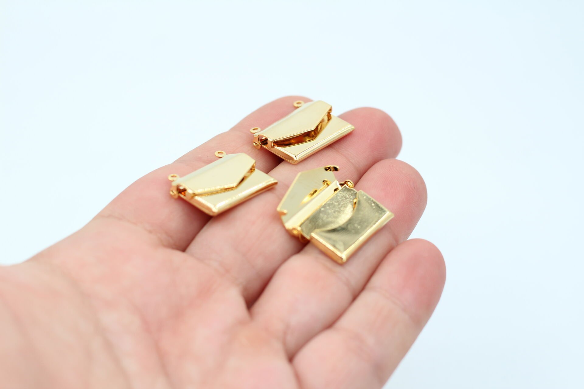 Altın Kaplama Açılır Mektup Kolye Ucu