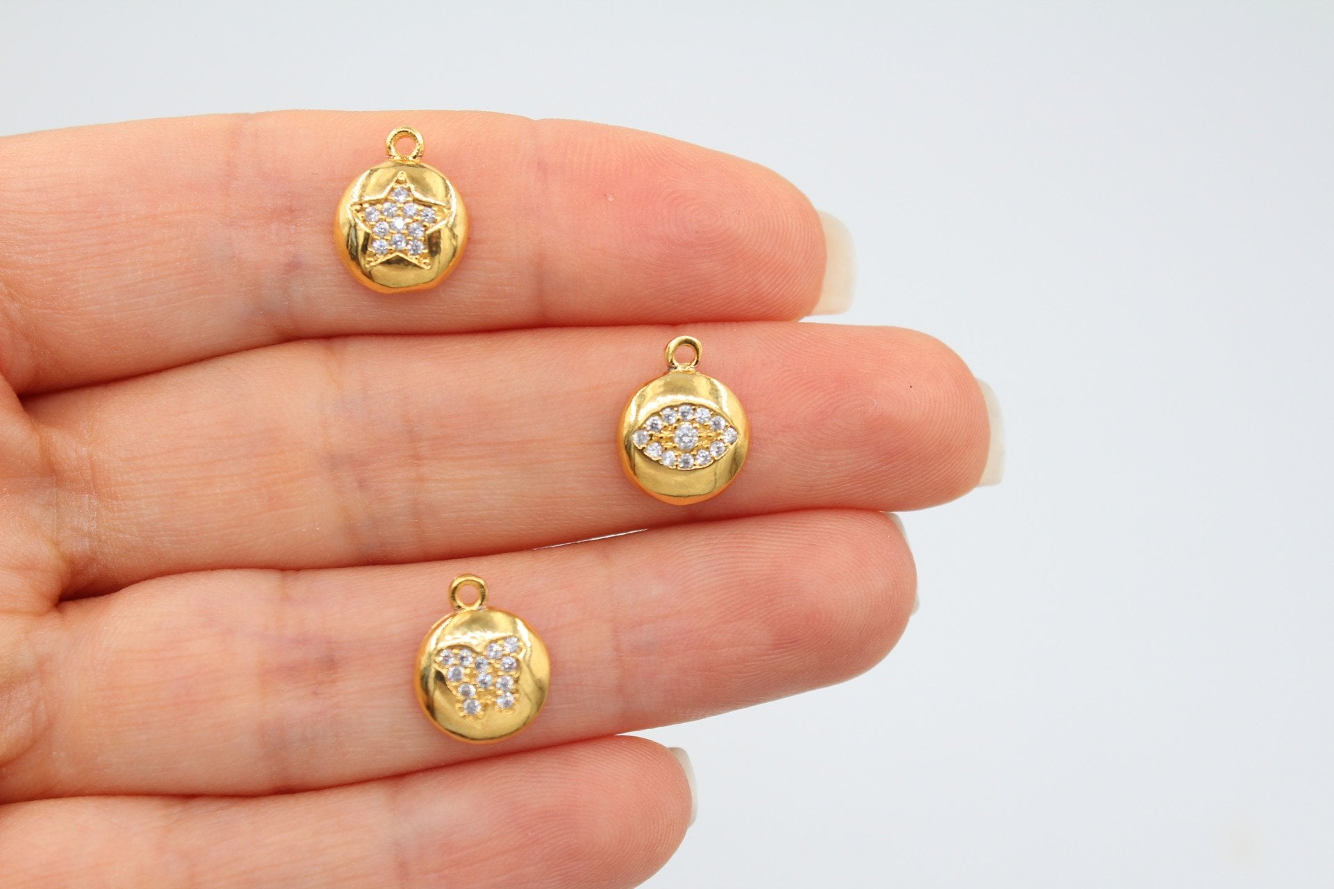 Altın Kap. Yuvarlak Zirkonlu Uç