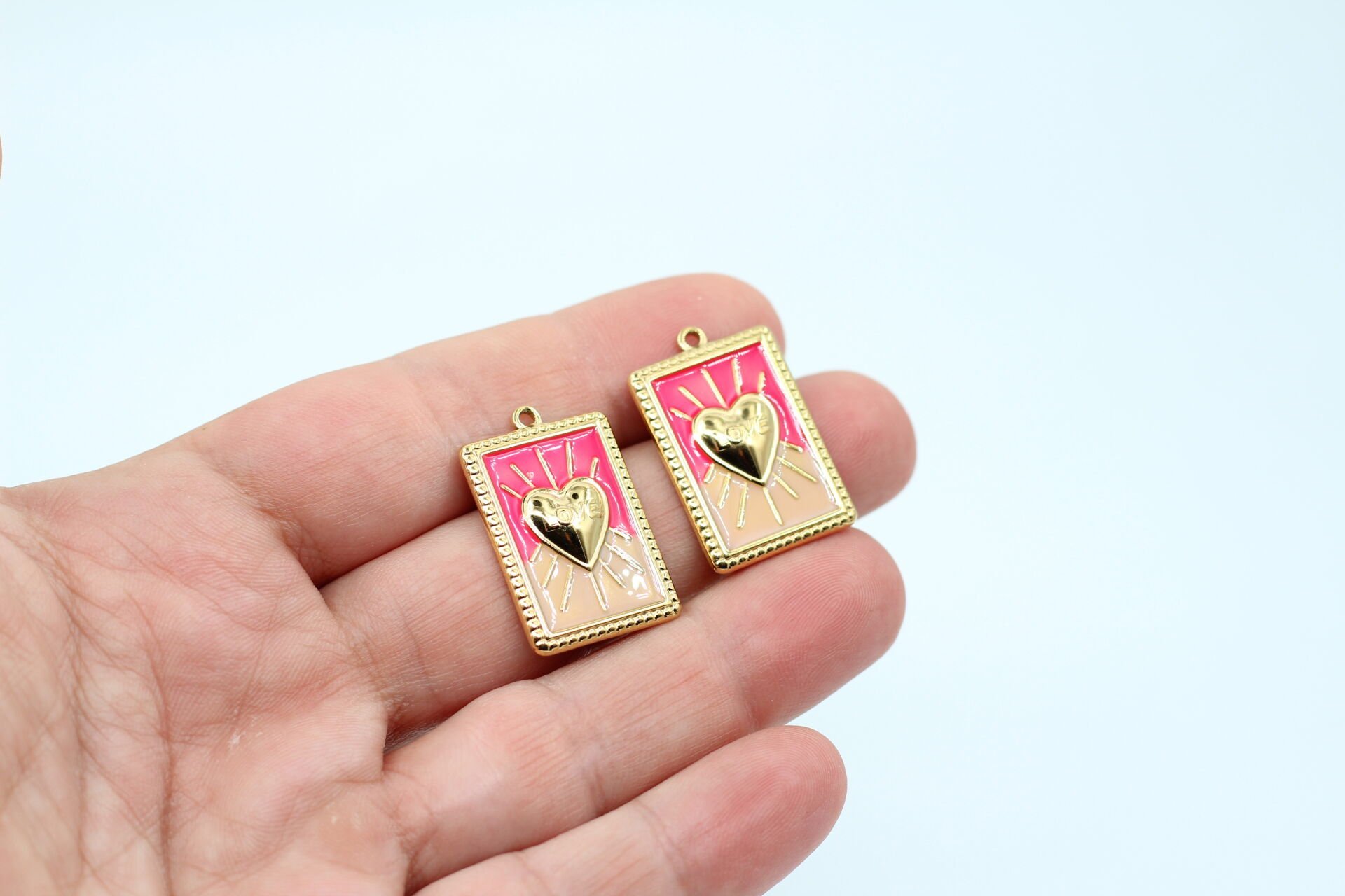 Çelik Kalp Detaylı Kolye Ucu