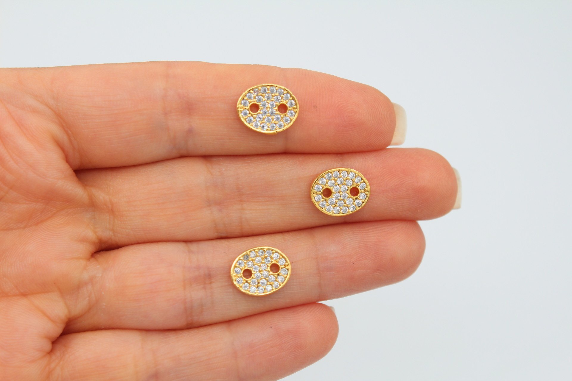 Altın Kap. Zirkonlu Oval Çift Delikli Uç