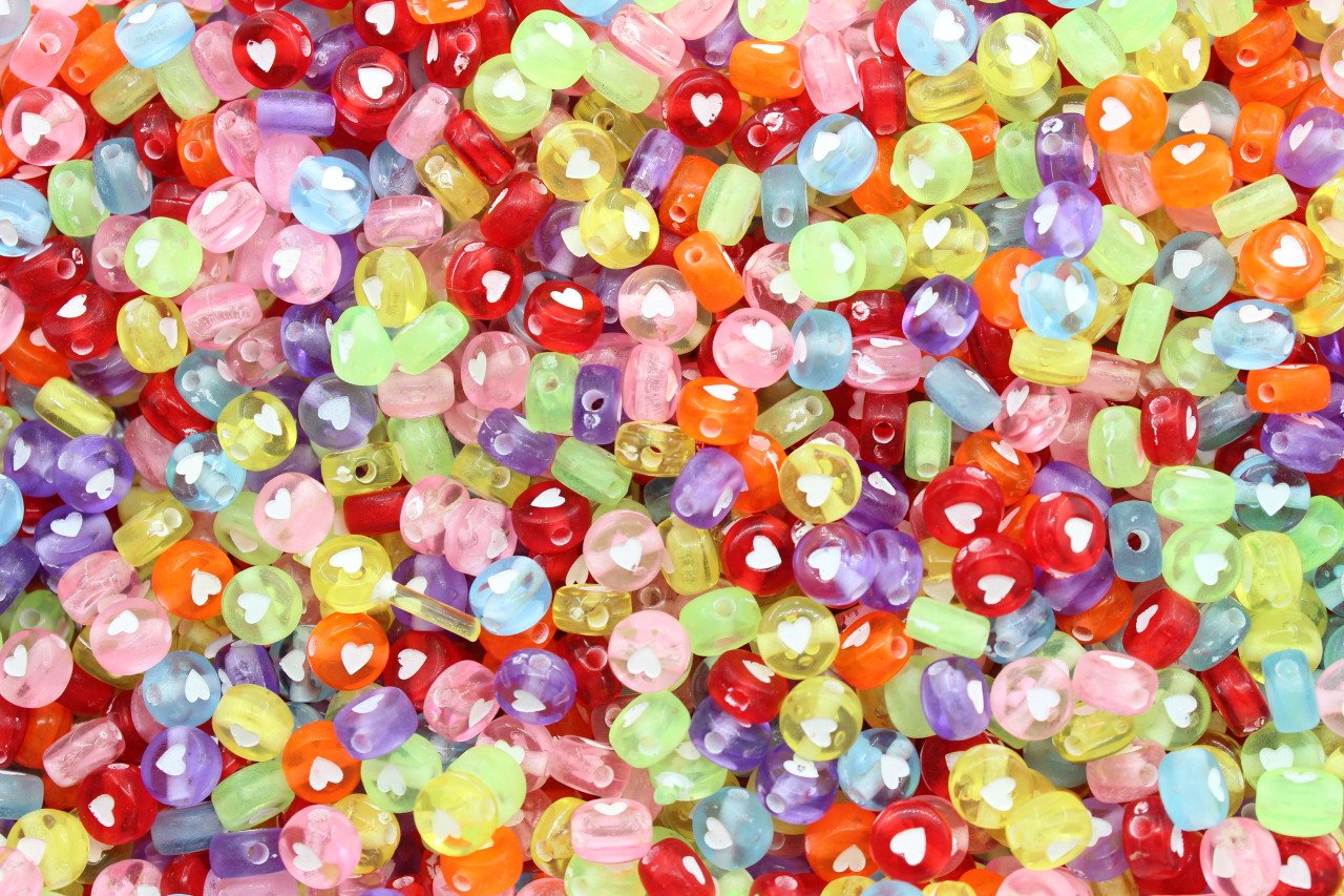 Basık Renkli Kalp Boncuk 10gr