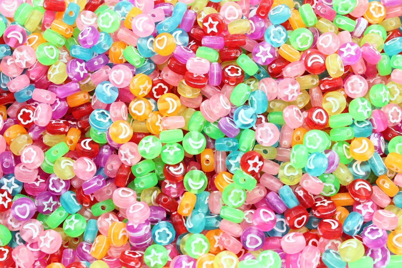 Basık Renkli Şekiller Boncuk 10gr