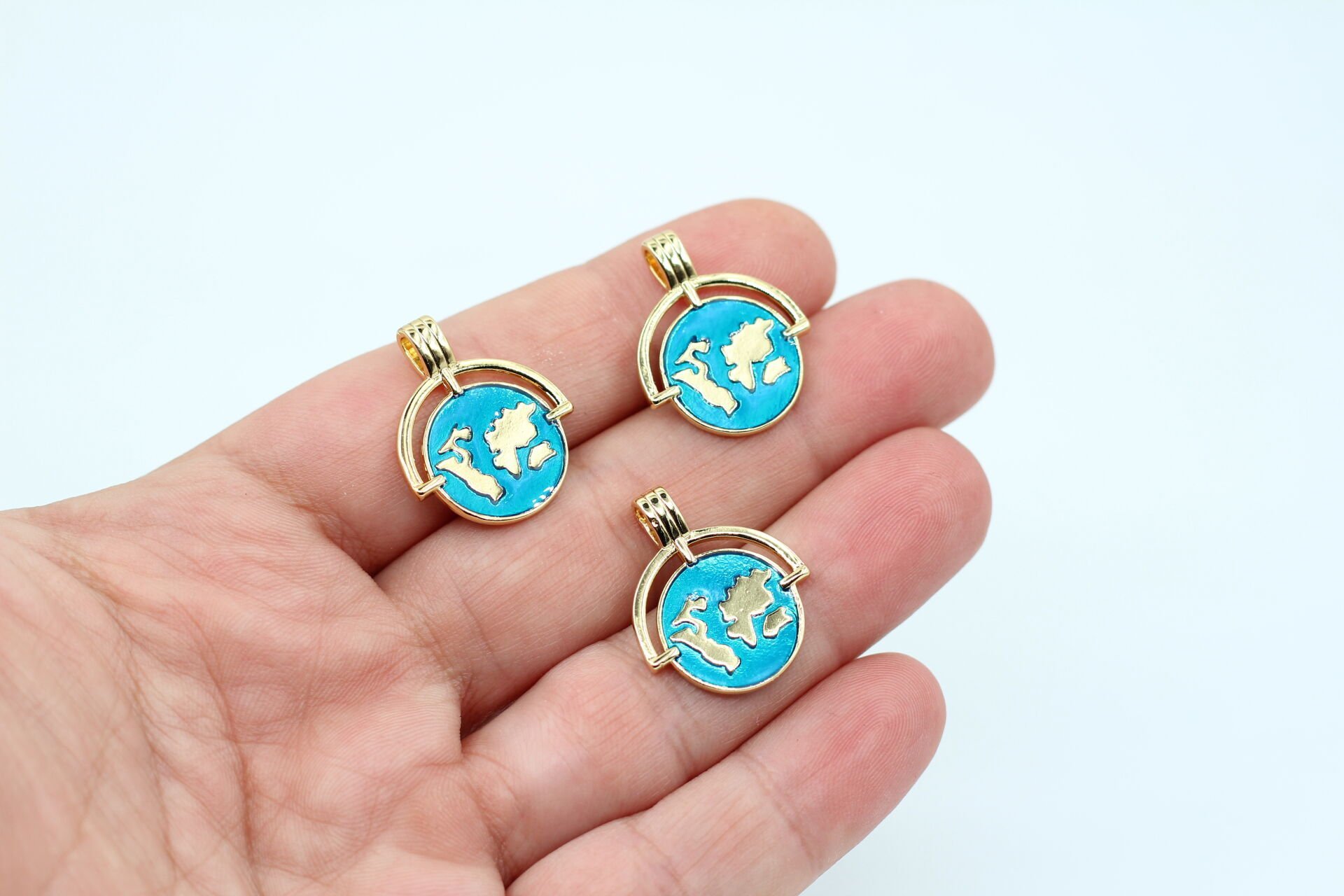 İthal Altın Kaplama Mineli Dünya Kolye Ucu