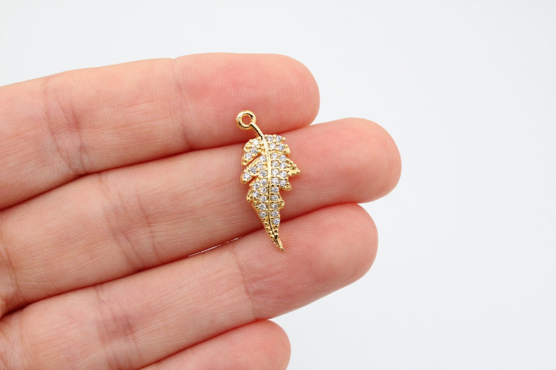 Altın Kaplama Zirkonlu Yeni Yaprak