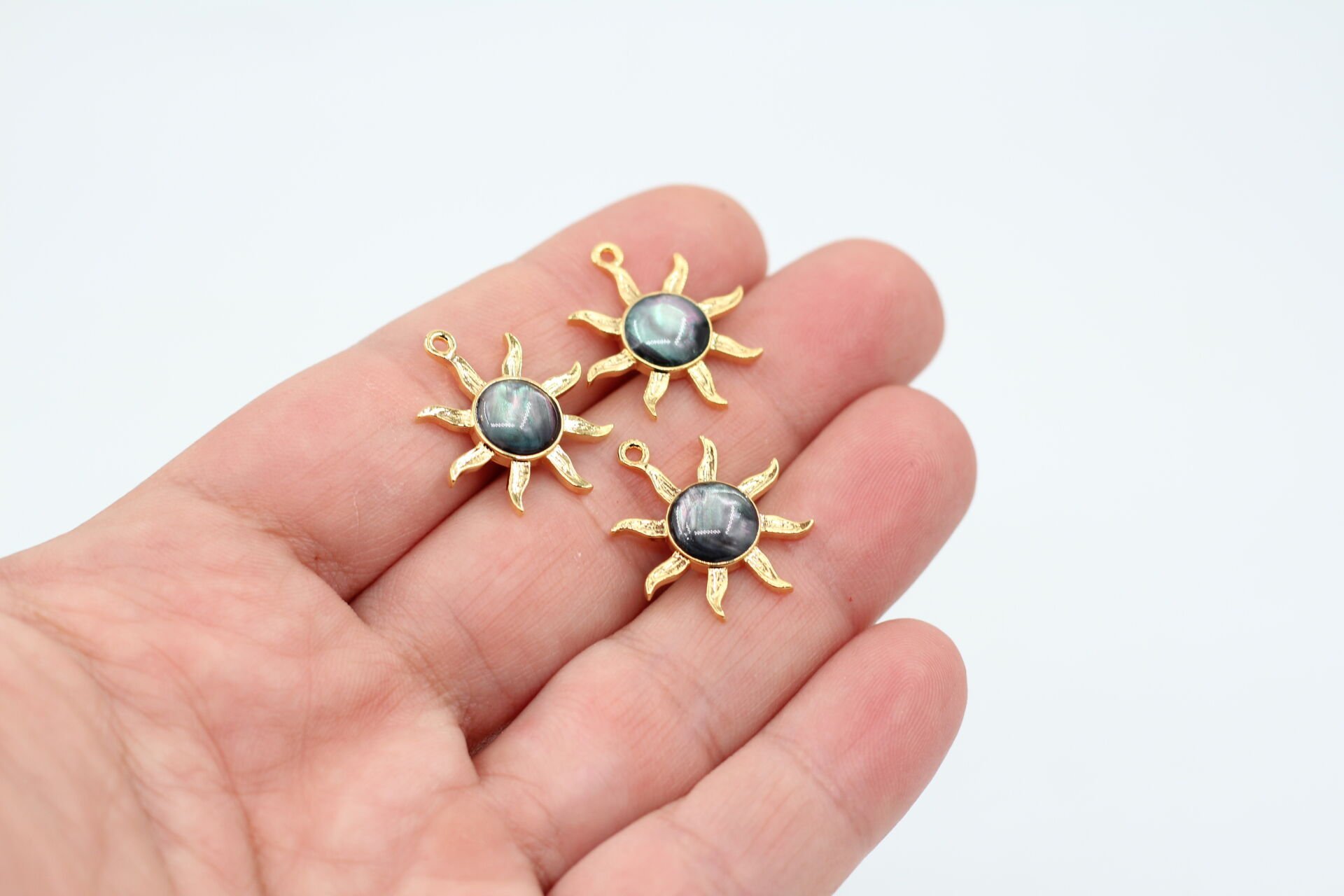 Altın Kaplama Siyah Sedef Taşlı Güneş