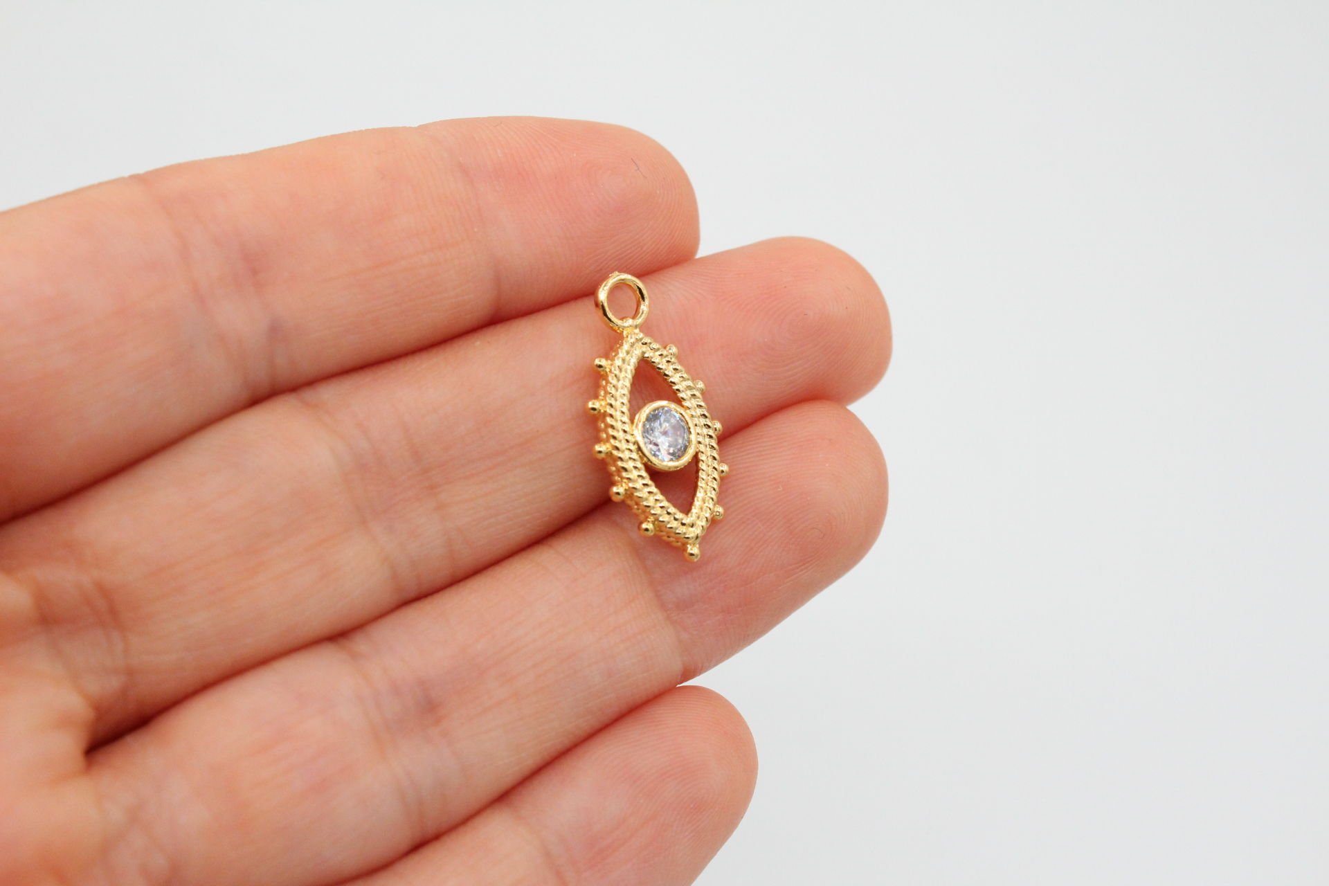 Altın Kaplama Dik Kulp Zirkonlu Göz