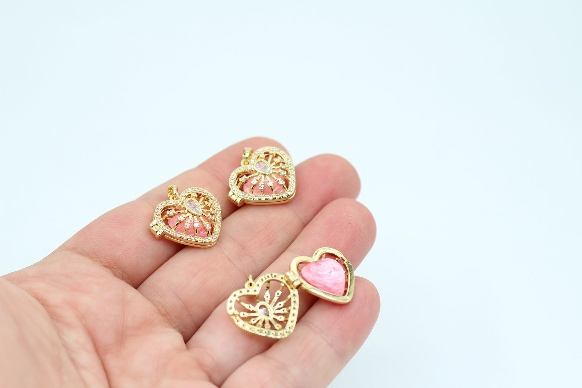 Altın Kaplama Kafesli Kapaklı Kalp Pembe