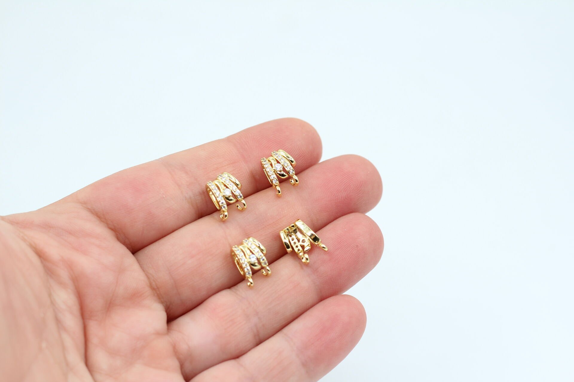 İthal Altın Kaplama Ortası Zirkonlu Çift Kulplu Bileklik ve Kolye Aparatı