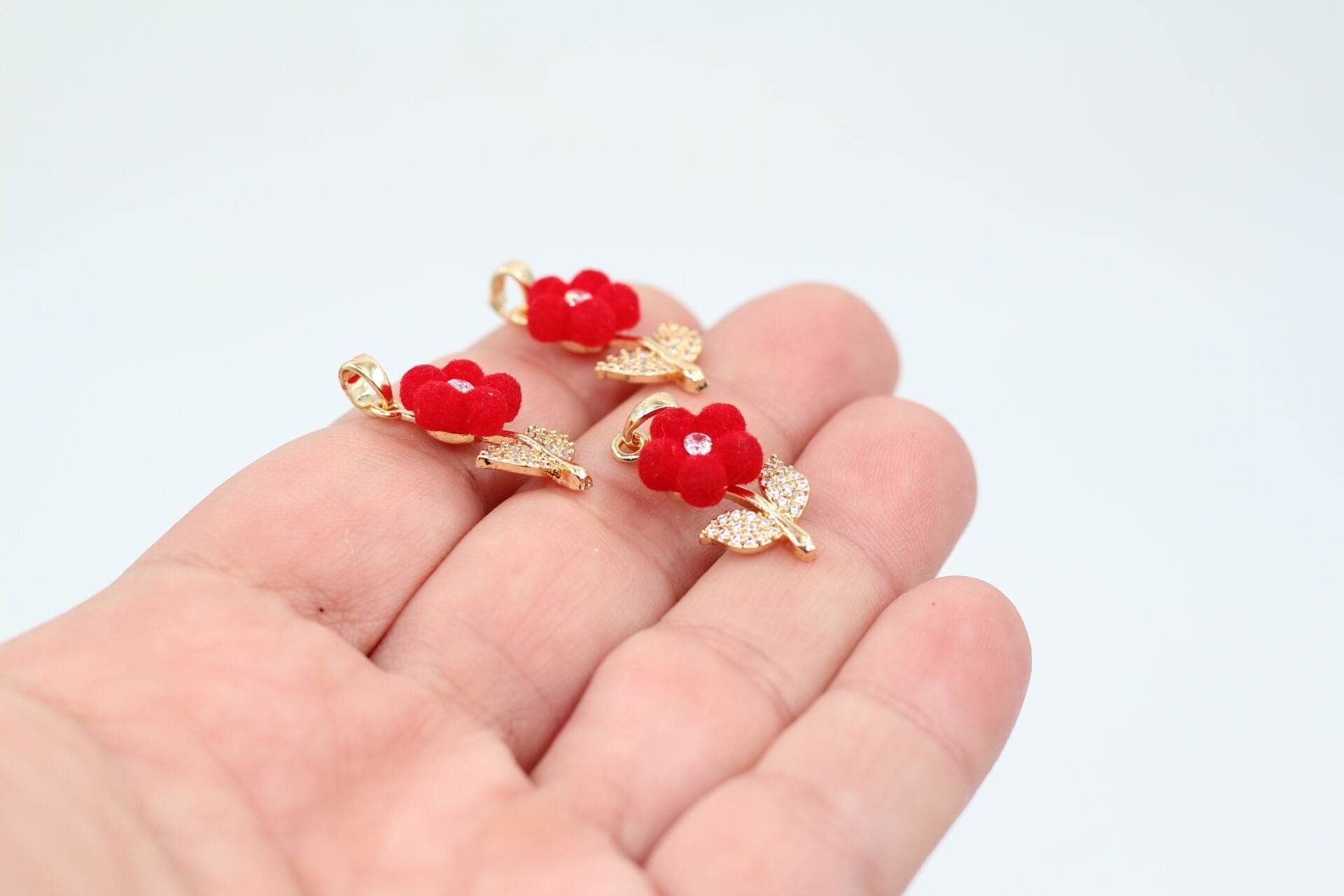 İthal Altın Kaplama Kırmızı Çiçek Kolye Ucu