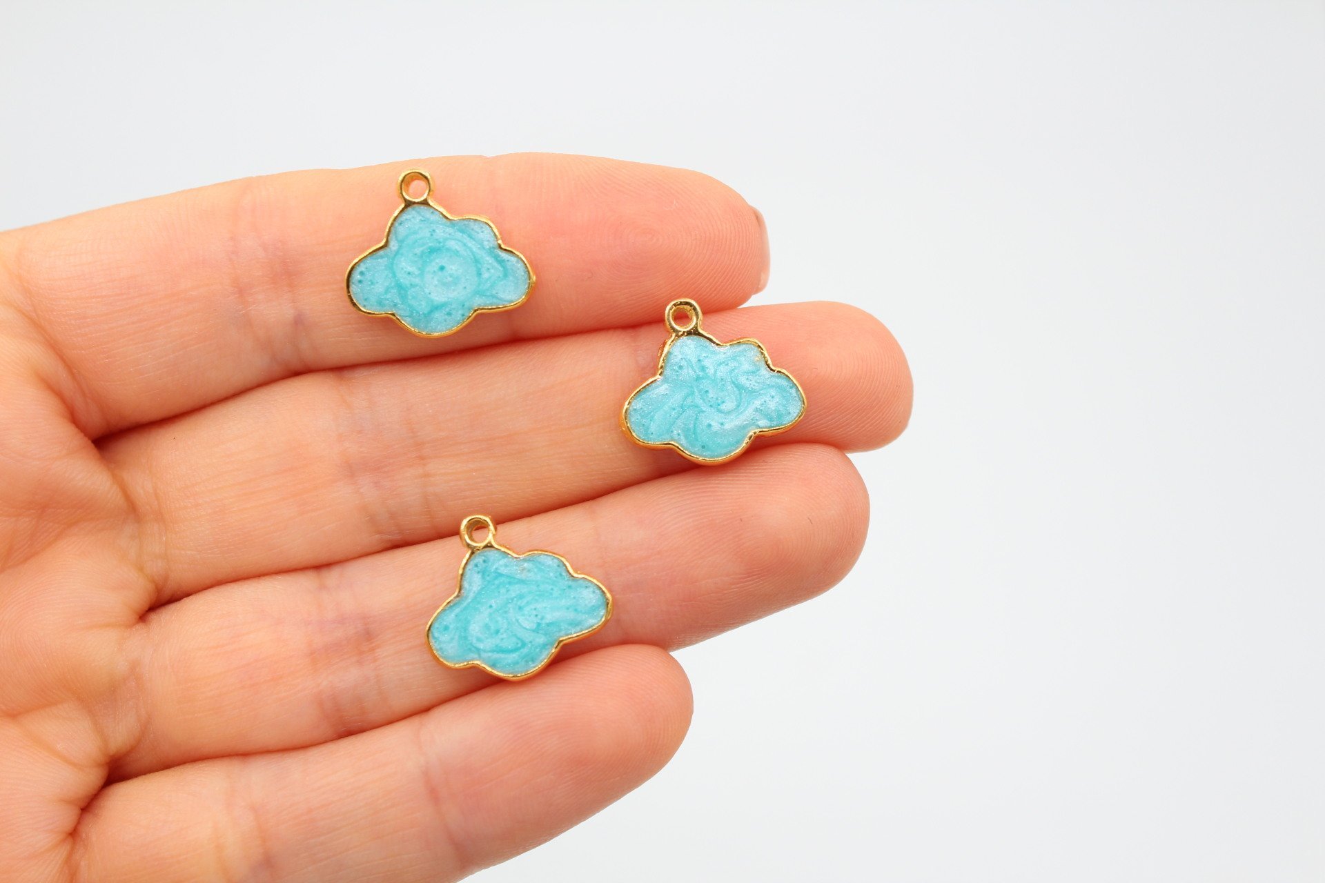 Altın Kap. Mavi Mineli Bulut