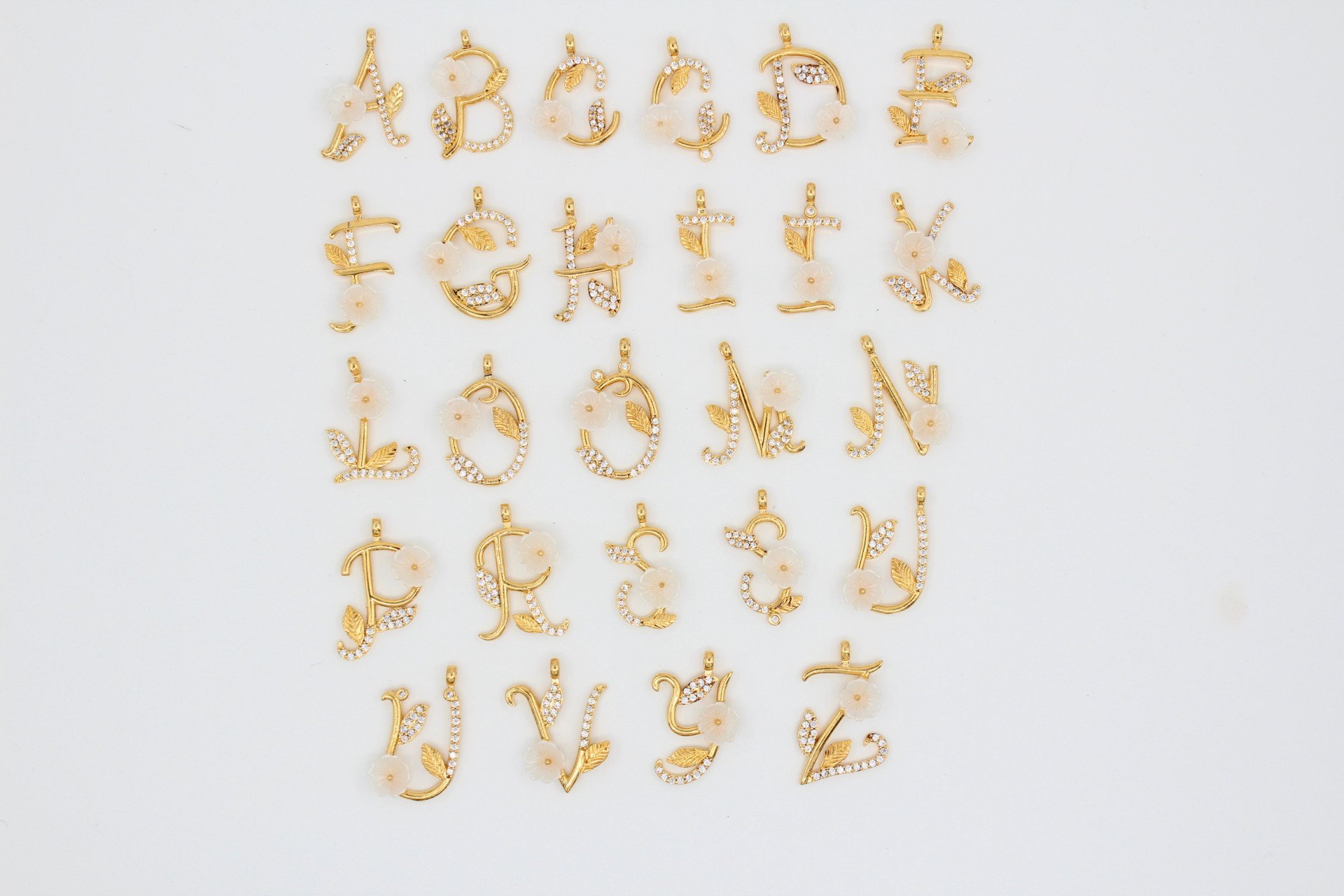 Altın Kap. Sedef Çiçekli Harf