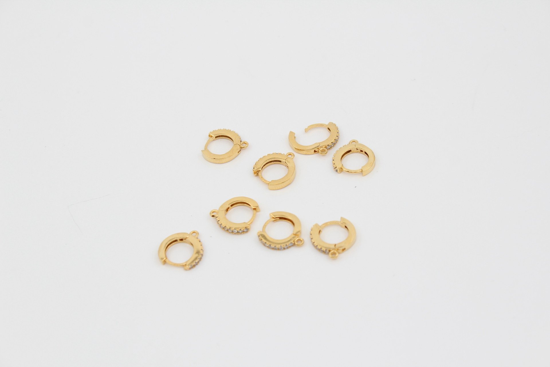 Altın Kap. Zirkonlu Küçük Küpe