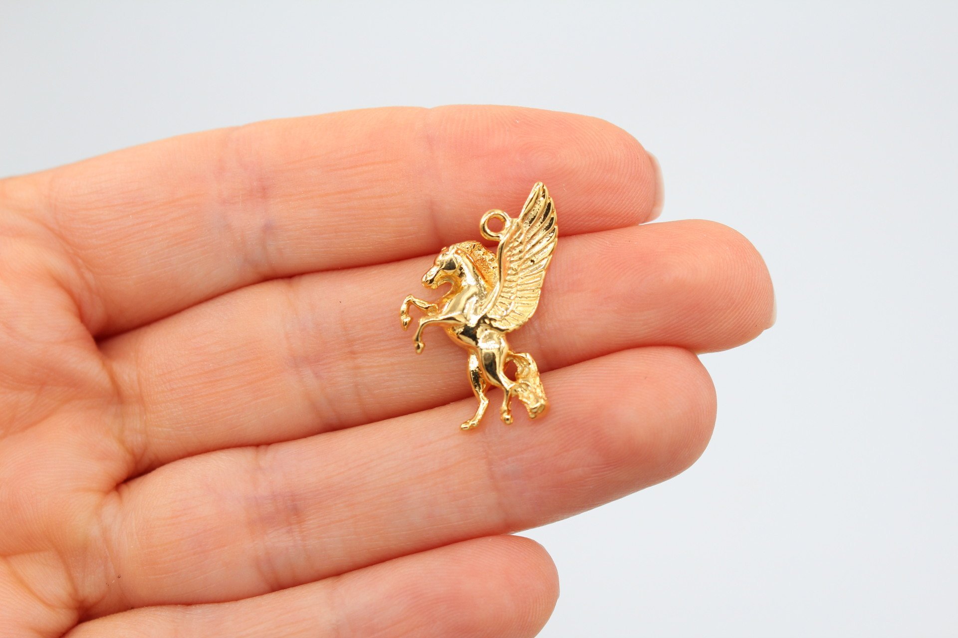 Altın Kap. Pegasus At