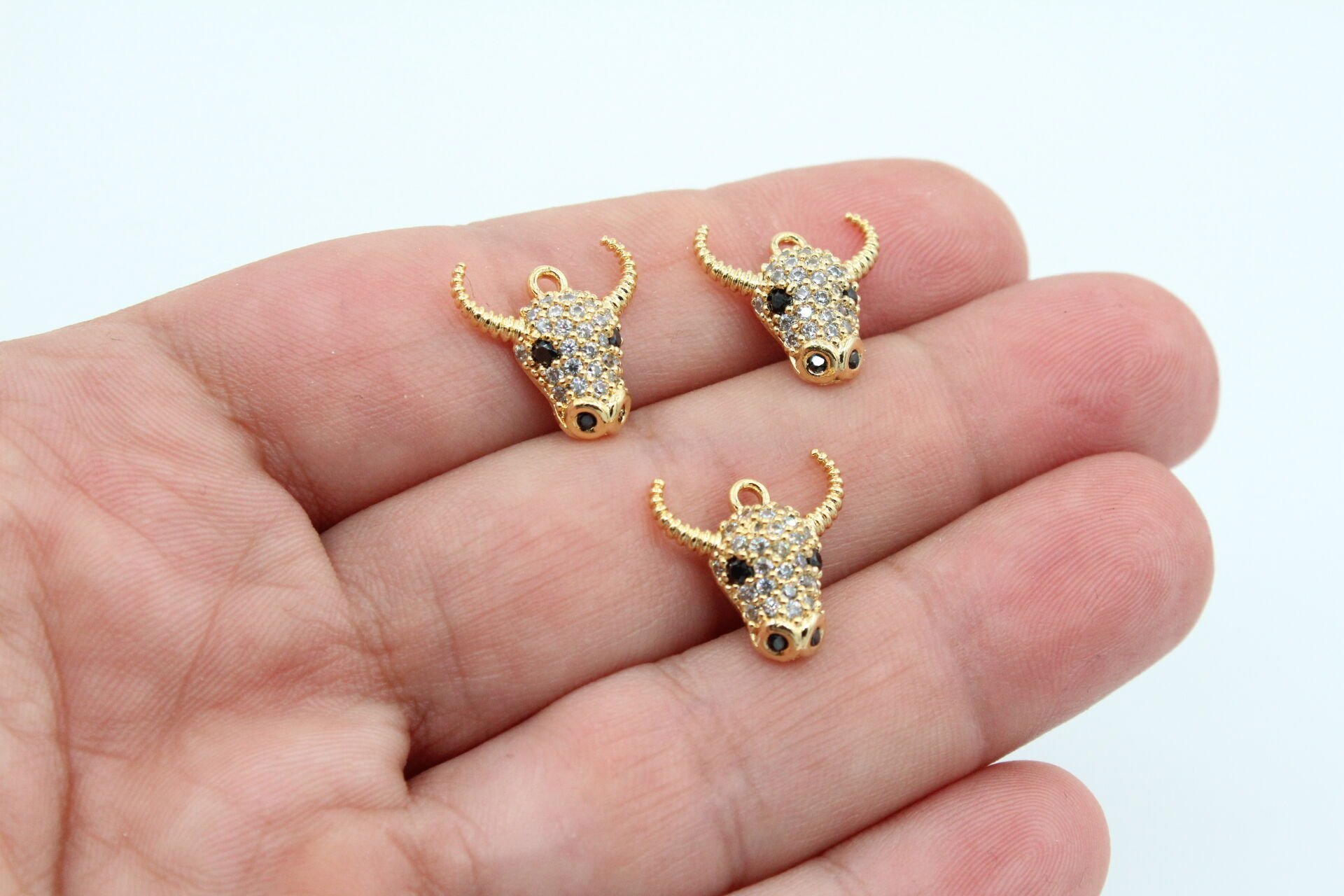 Altın Kaplama Zirkon Taşlı Boğa