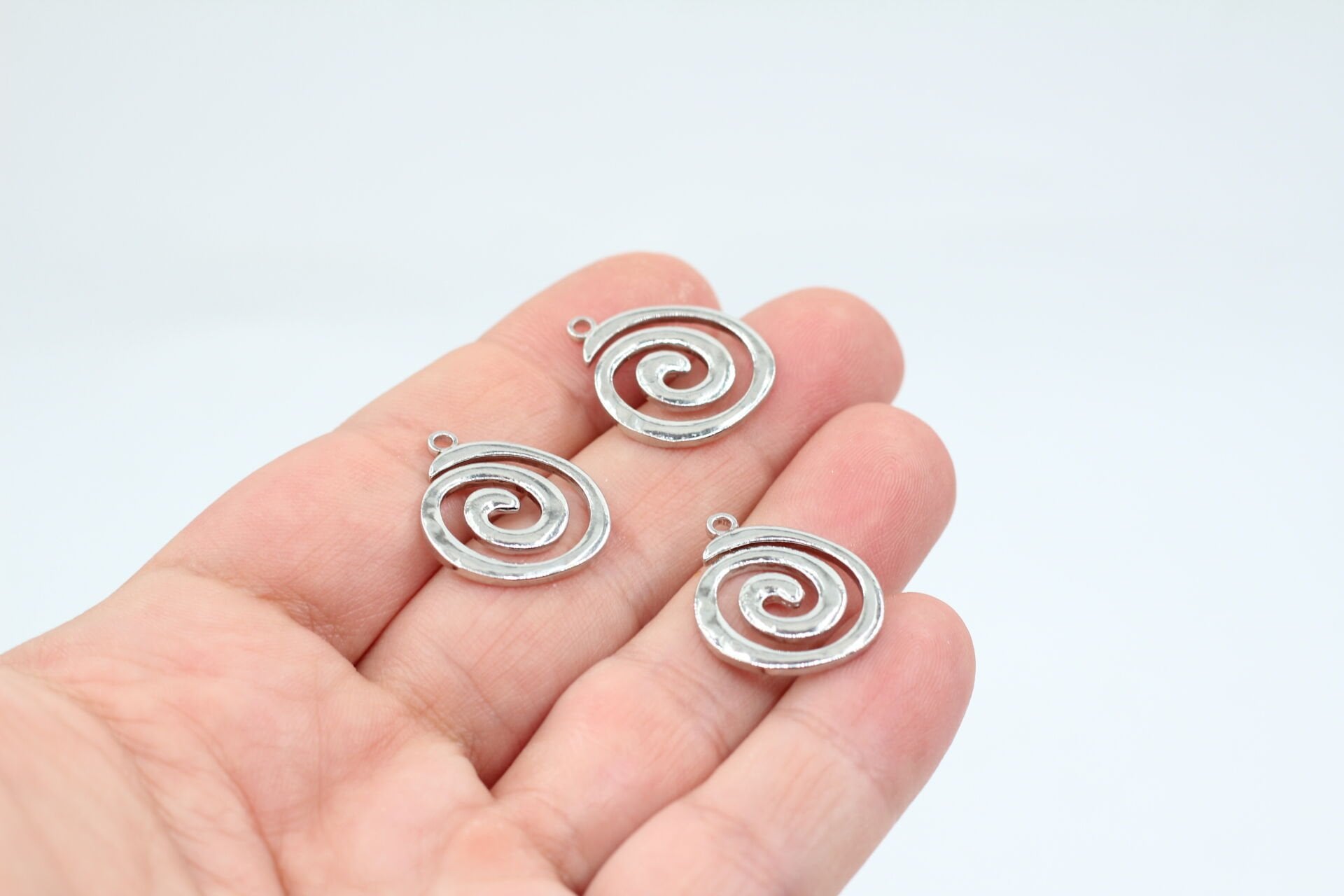 Rodyum Kaplama Spiral Kolye Ucu