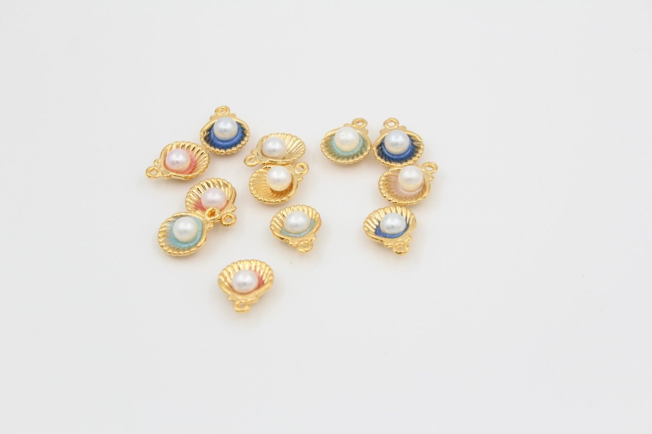 Altın Kap. İncili İstiridye