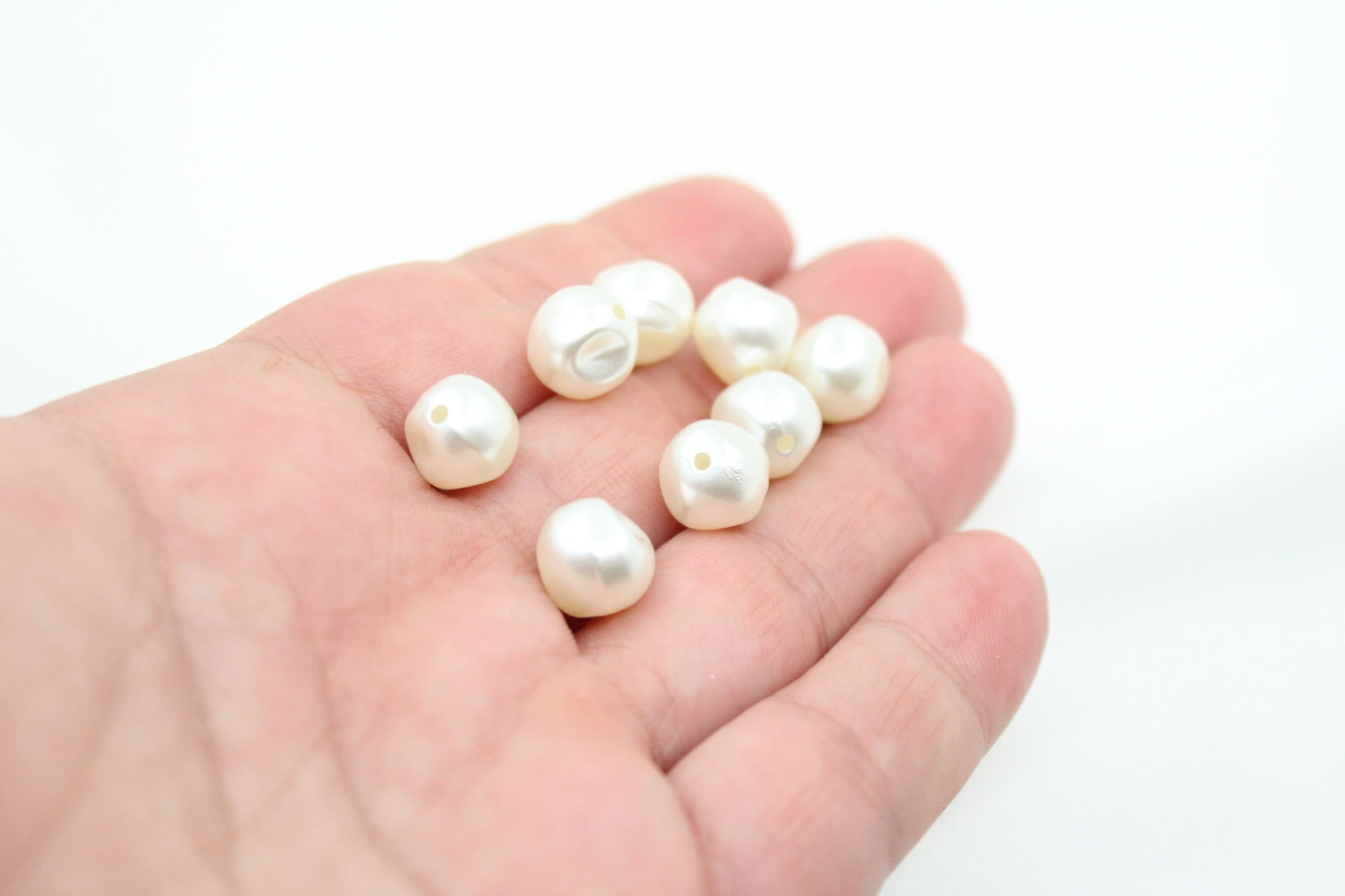 Plastik Şekilli İnci No:2