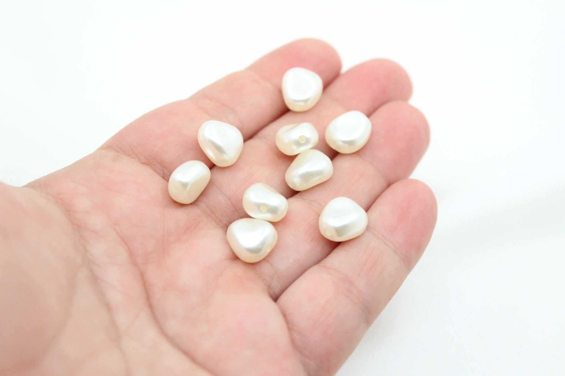 Plastik Şekilli İnci No:6