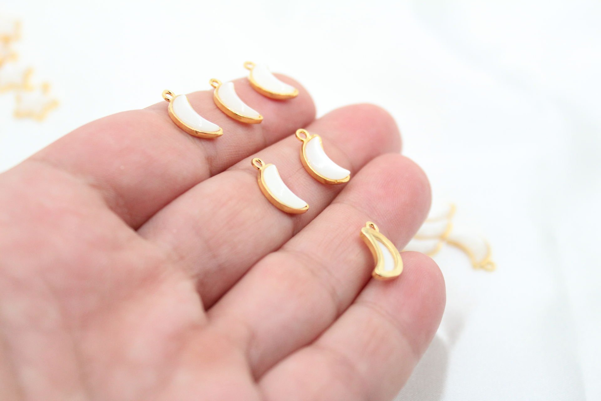 Altın Kaplama Sedef Taşlı Ay Uç