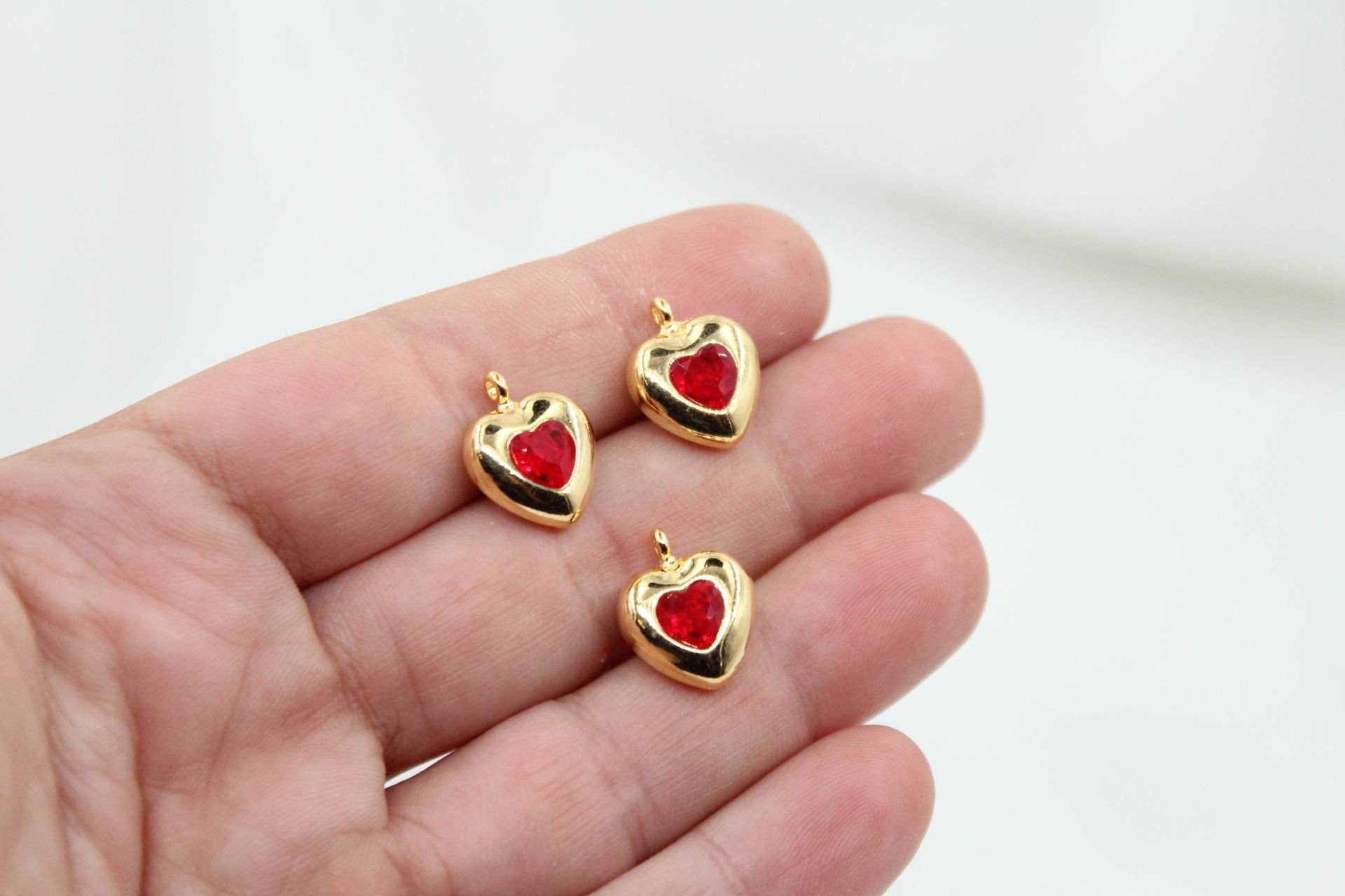 Altın Kaplama İçi Zirkonlu Kırmızı Kalp