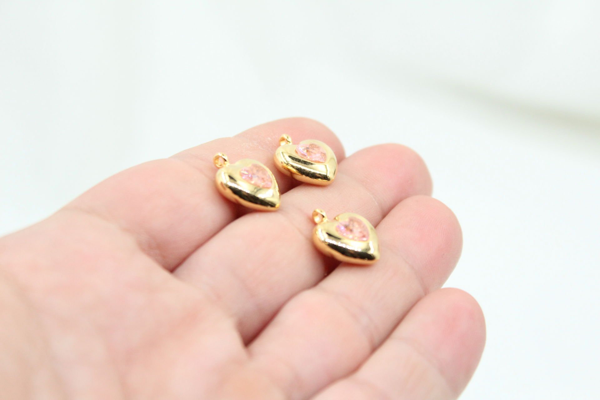 Altın Kaplama İçi Zirkonlu Pembe Kalp